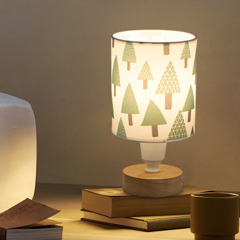 Naturis – moderne skrivebordslampe i stoff