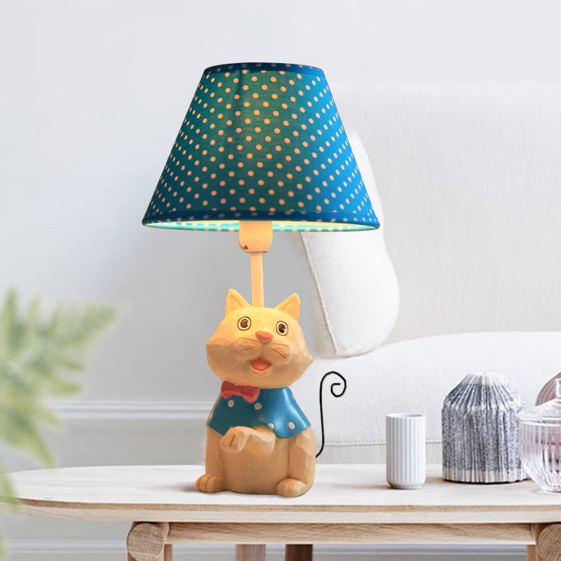 Pawsome – Sød kegleformet bordlampe