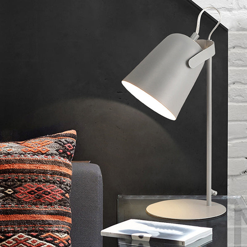 GlowShade - Justerbar Macaron Metallic skrivebordslampe