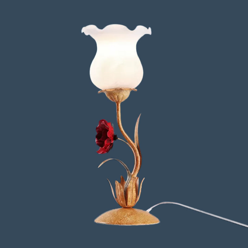 Florvia – Haveinspireret bordlampe i frostet glas