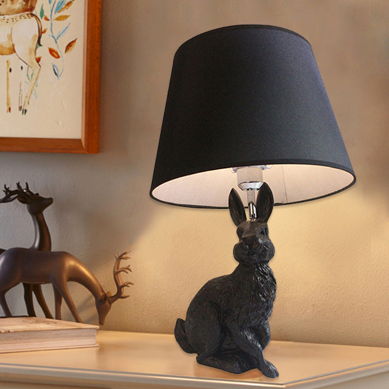 Luna - Bunny skrivebordslampe med konisk skærm