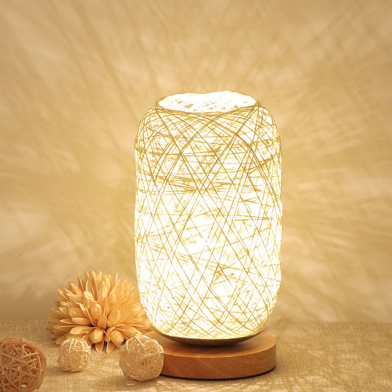 Dæmpbar og dekorativ rattankugle LED bordlampe