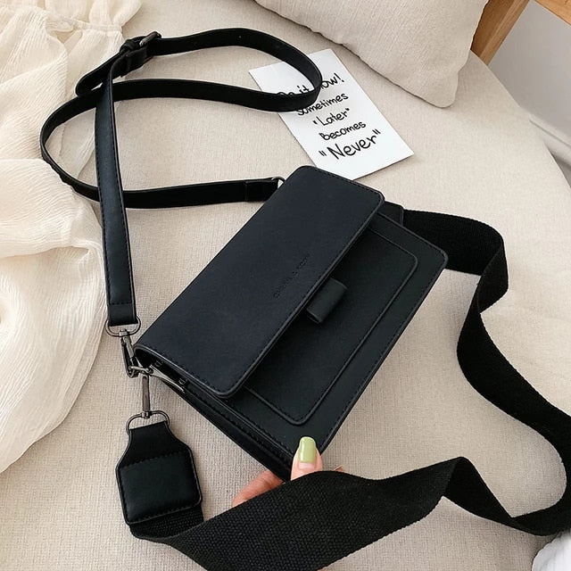 Avery – Lille Elegance skuldertaske