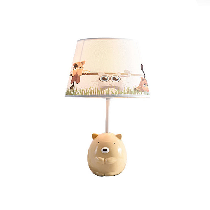 Figurilux – Nordisk inspireret natbordslampe til soveværelse