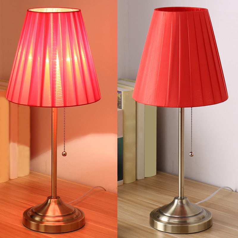 AstralGlow - Elegant stof Empire Shade bordlampe med trækkæde