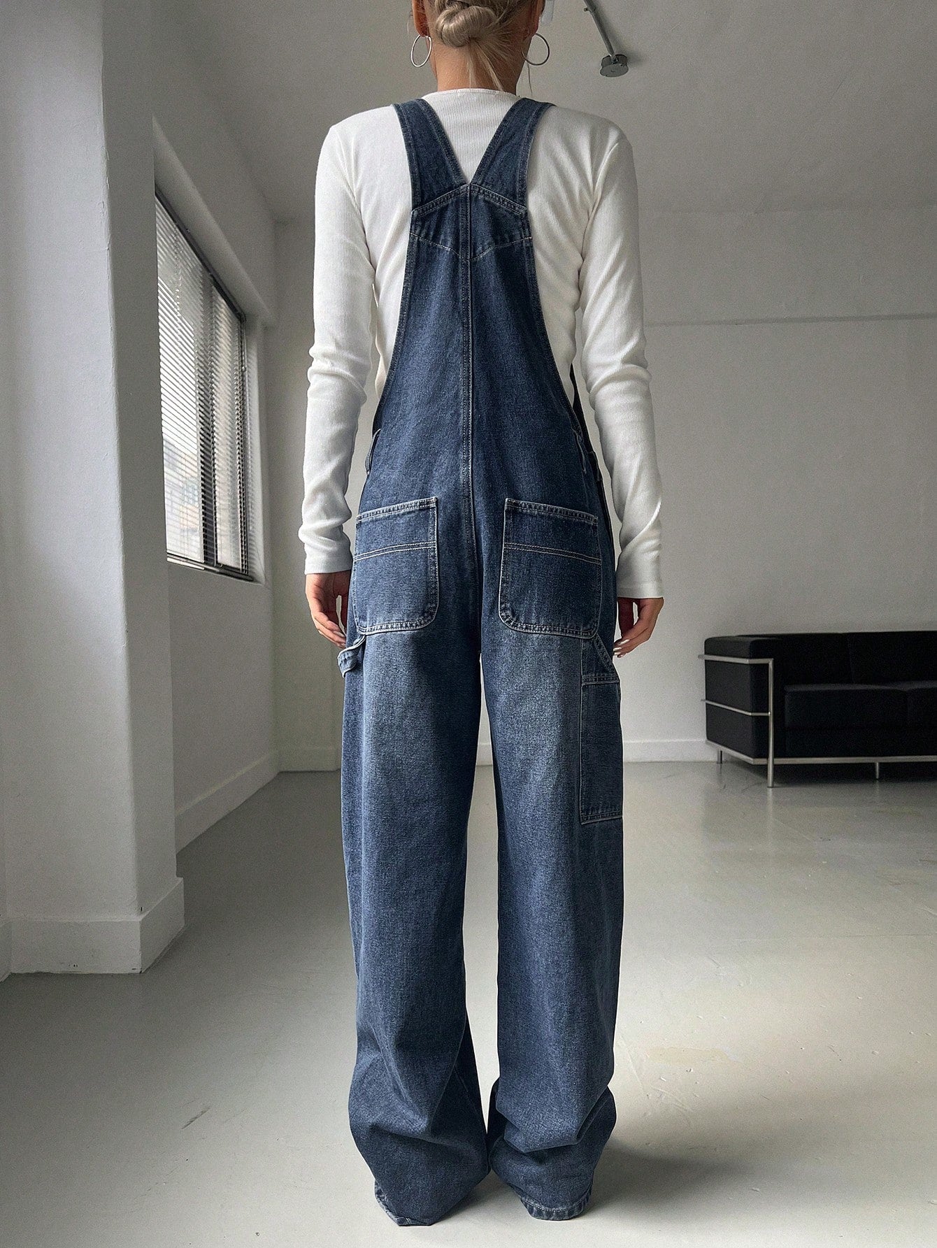 Tilde - Designet denim-jumpsuit med løs pasform til kvinder