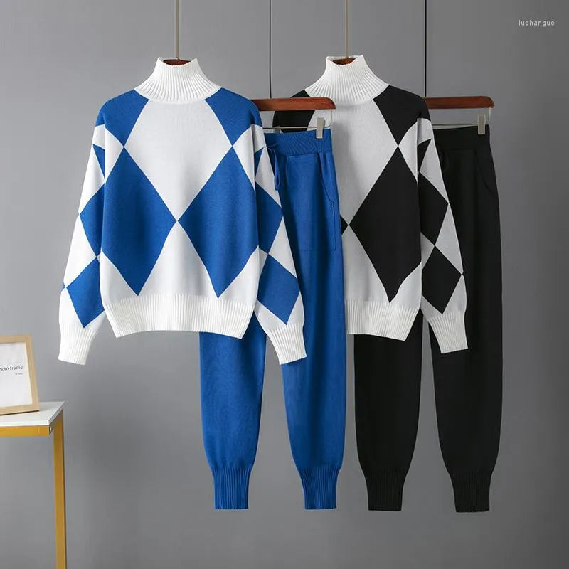 Vera - Moderigtigt sweater og buksesæt