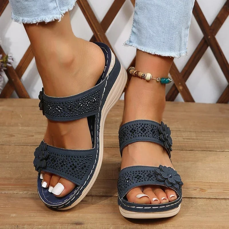 Bella - Elegante blomstrede sandaler