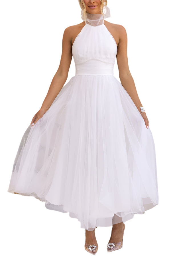 Lianna – Elegant midikjole med halterhals