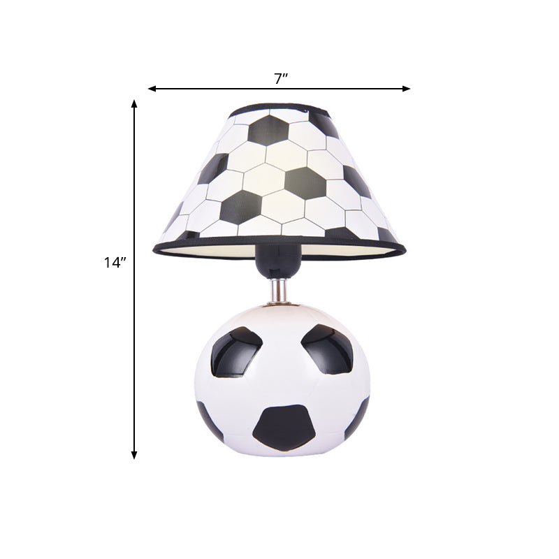 StrikerShade – Fodbold keramisk skrivebordslampe