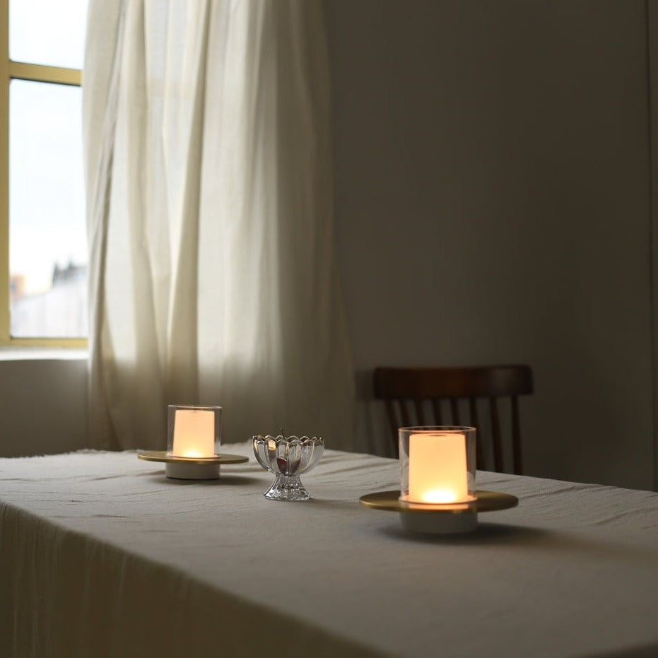 AuraSync – Smart bevægelsesstyret lampe