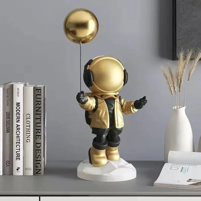 StarryVoyager - Finurlig astronaut og ballonfigur til drømmende rum