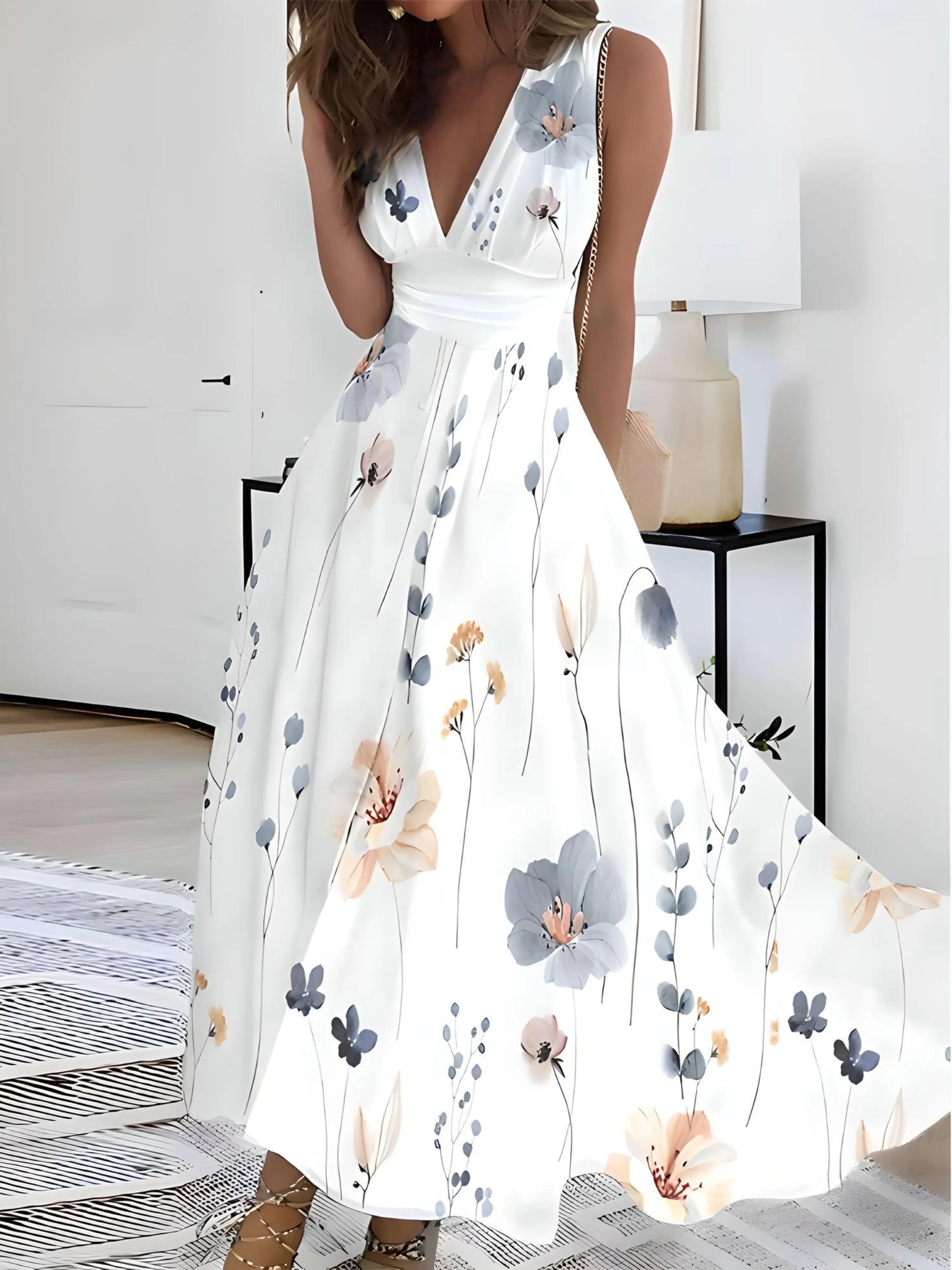 Mette - Blomsterprint V-hals kjole