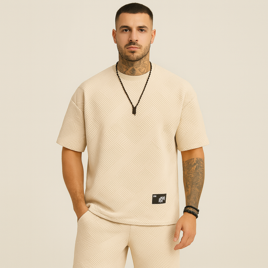 Herresæt med 2 dele – kortærmet top med rund hals og matchende jacquardshorts
