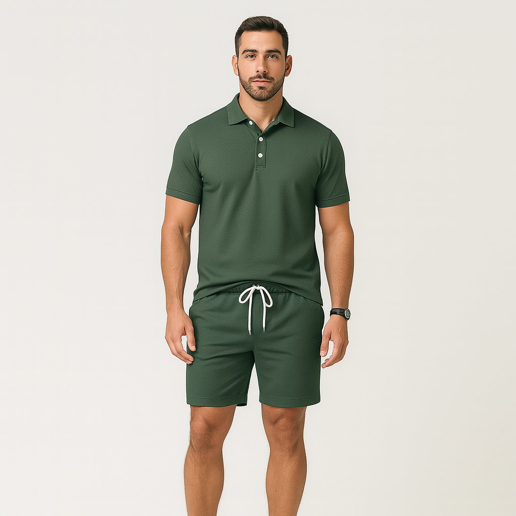 Herre 2-delt poloshirtsæt – kortærmet skjorte med krave og shorts med snøre i mørkegrøn