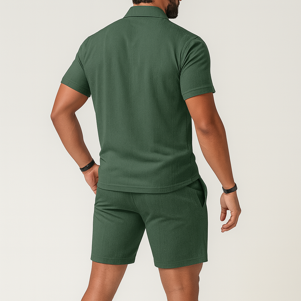 Herre 2-delt poloshirtsæt – kortærmet skjorte med krave og shorts med snøre i mørkegrøn