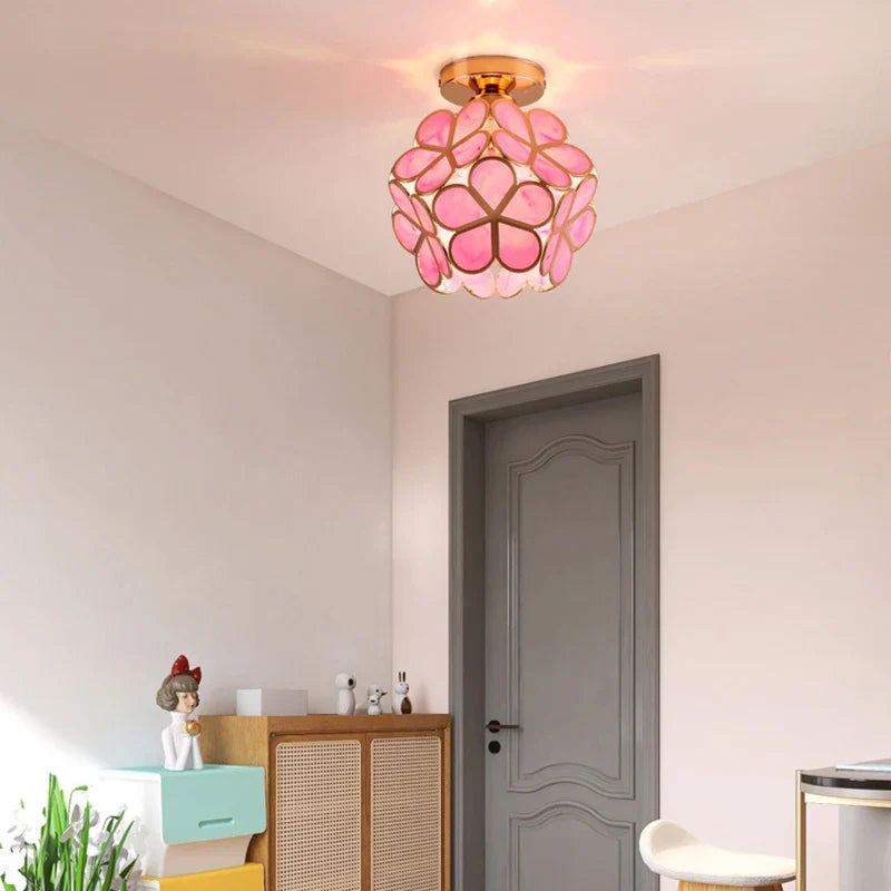 Ethereal Blossom - loftslampe med krystalblade