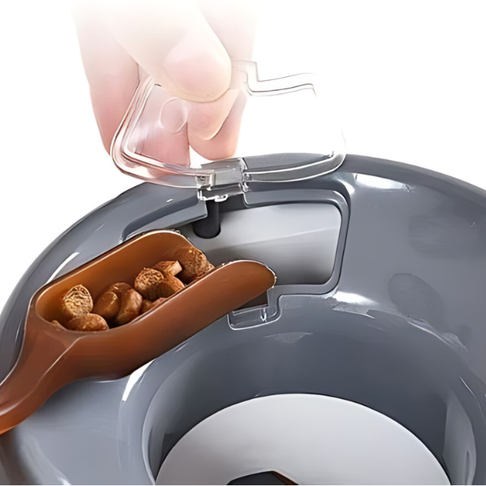 TreatLauncher™ – Automatisk boldkaster med snacks