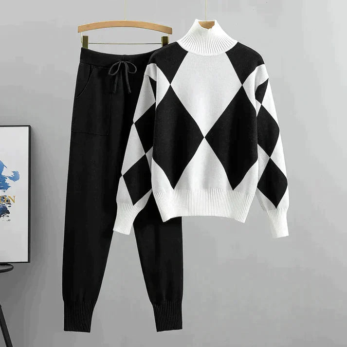 Vera - Moderigtigt sweater og buksesæt