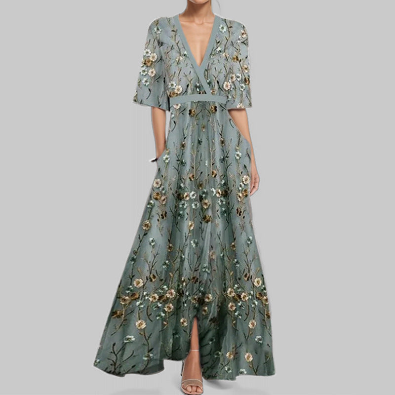 Veronica - Elegant peplum-kjole med V-udskæring i taljen