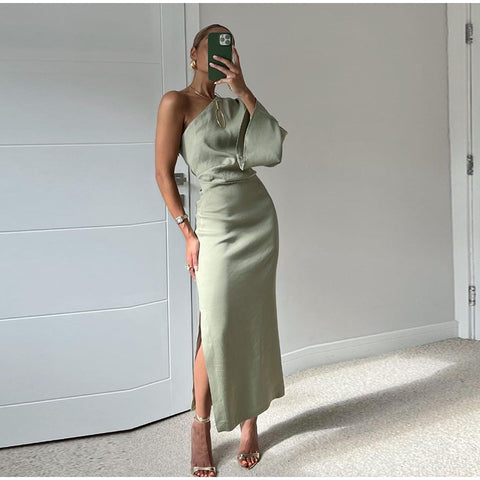 Tanja - One-shoulder-kjole med asymmetrisk ærme