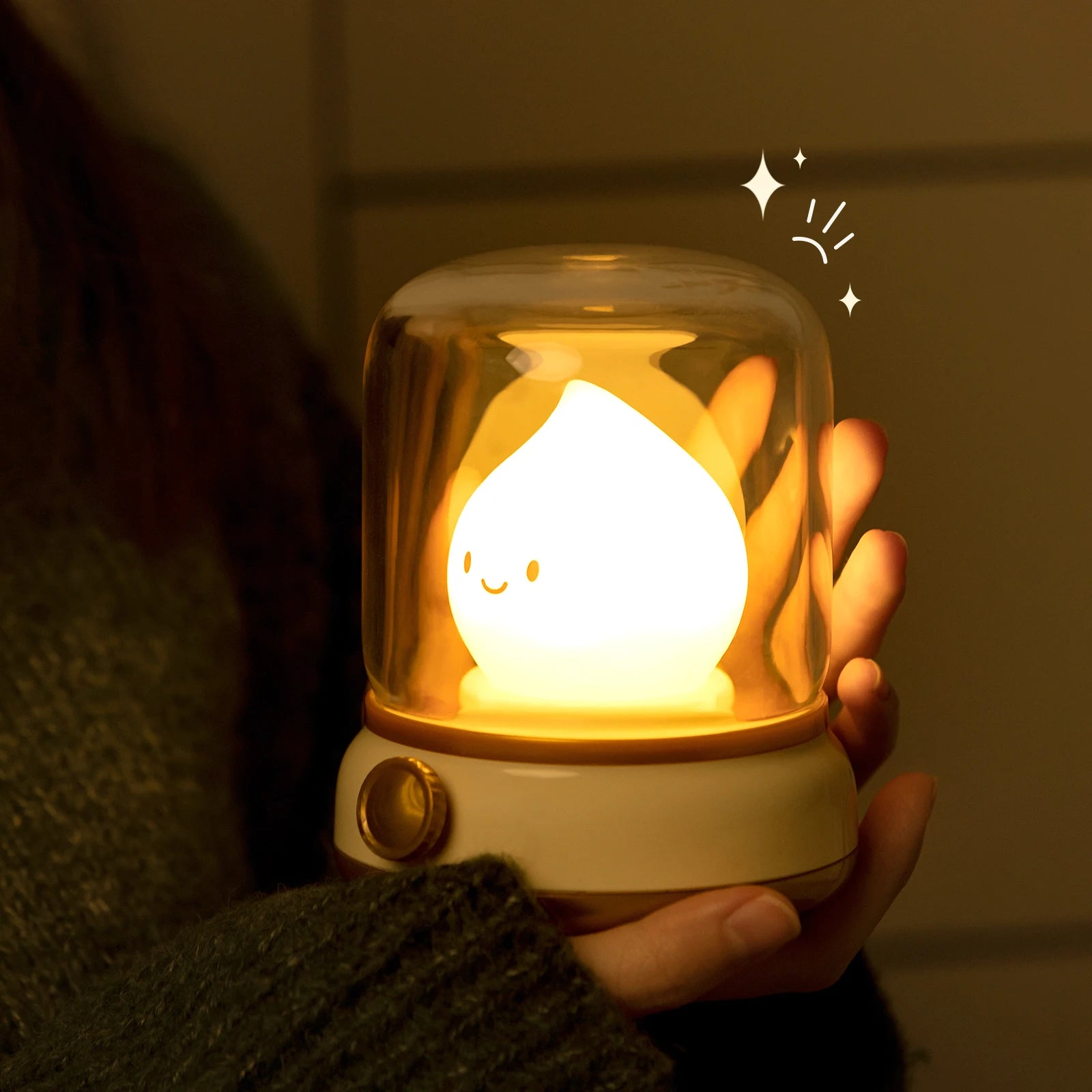 FlameFlicker - Mini genopladelig bordlampe med glød