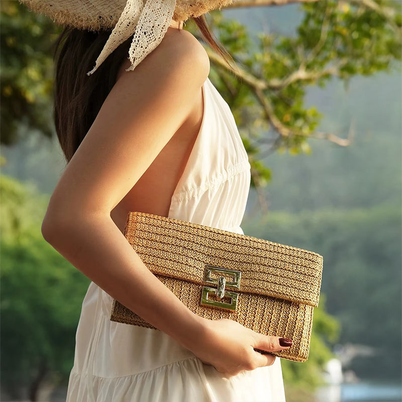 Robin – Elegant rektangulær clutch håndtaske