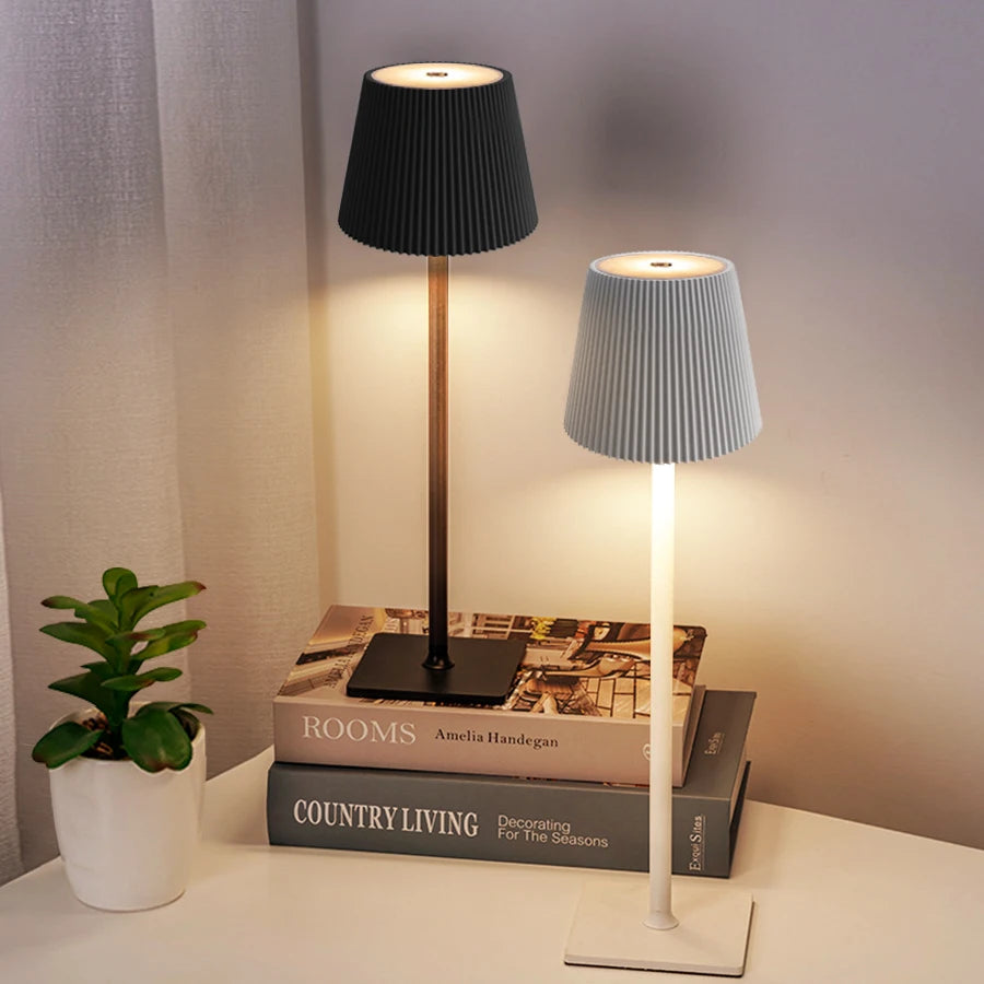 Klassisk LED-bordlampe med sensor