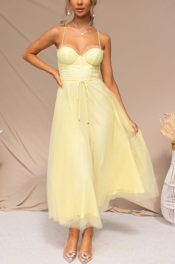 Laura - Elegant maxikjole uden ryg