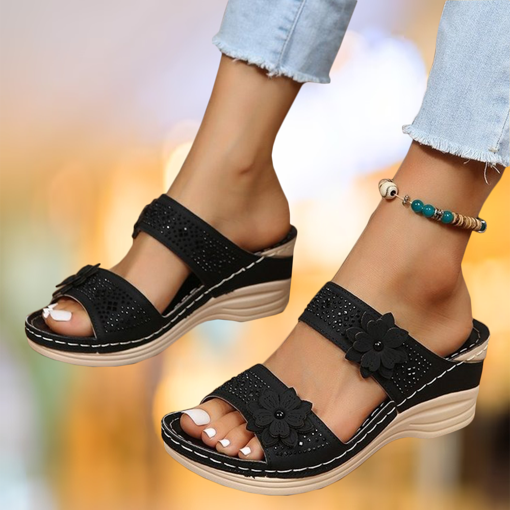 Bella - Elegante blomstrede sandaler