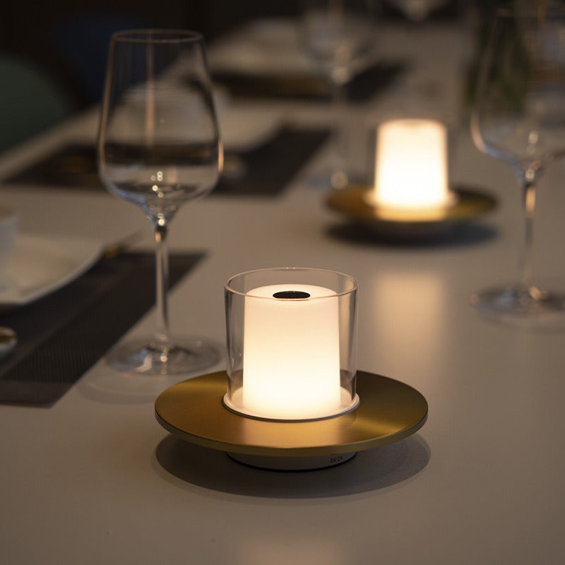 AuraSync – Smart bevægelsesstyret lampe