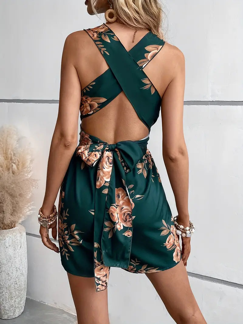 Mia - Chic bindet taljebælte og rygfri jumpsuit