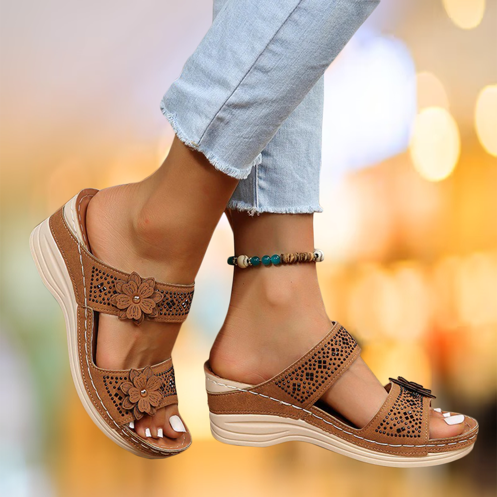 Bella - Elegante blomstrede sandaler