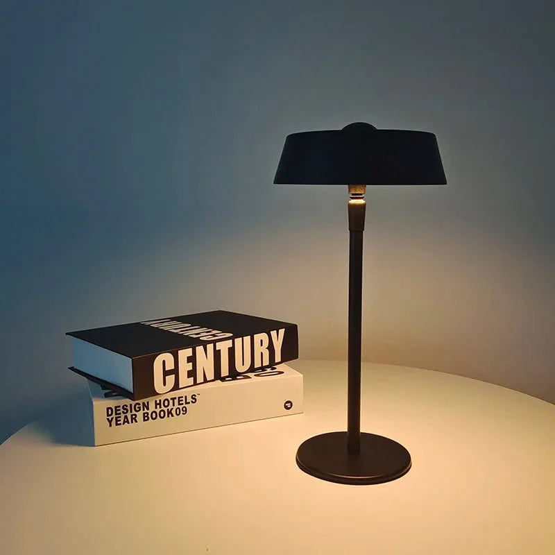 Radianté – Minimalistisk bordlampe