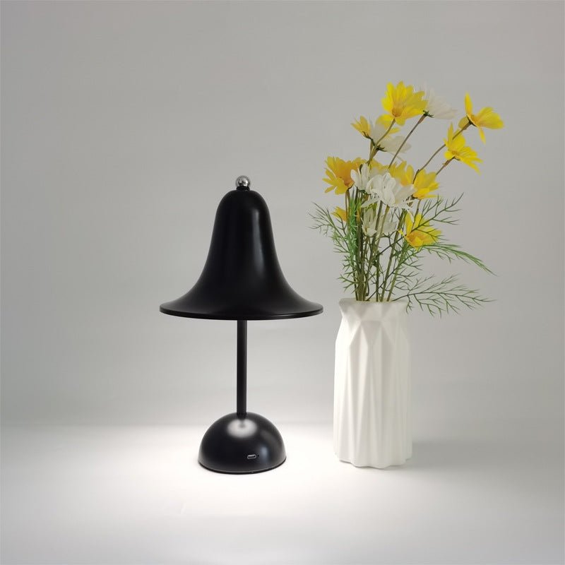 Solvra - Skandinavisk klokkebordslampe