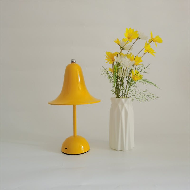 Solvra - Skandinavisk klokkebordslampe