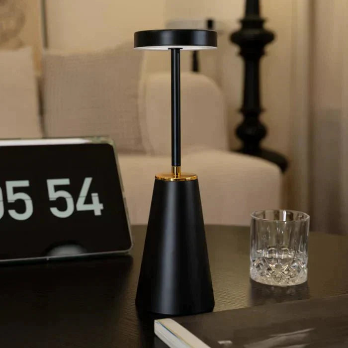 Solynix – Trådløs bordlampe