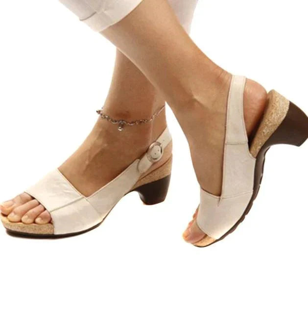 Claudia - Justerbare sandaler med spænde med Slingback Design